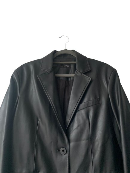 Bershka ladies black long sleeved button up faux leather blazer jacket coat - Picture 5 of 6